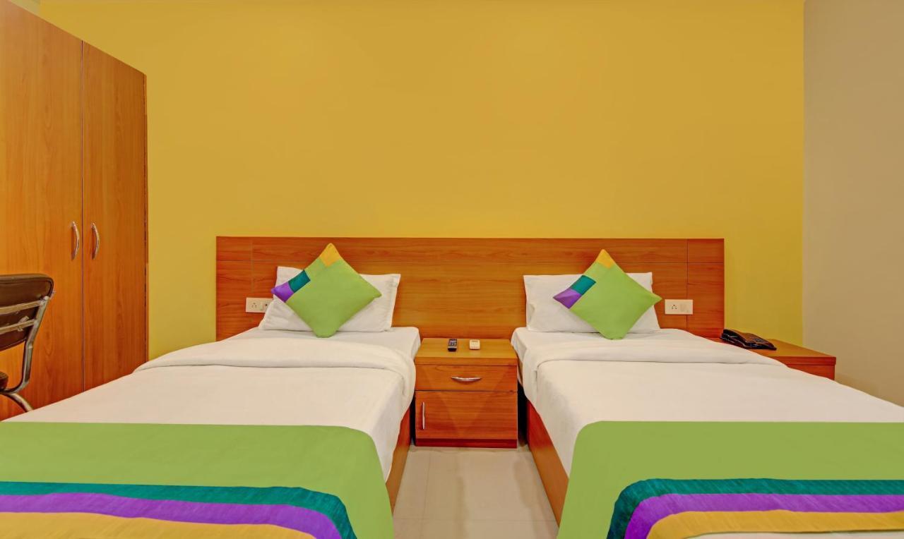 Hotel Treebo Tms Residency Nueva Delhi Exterior foto