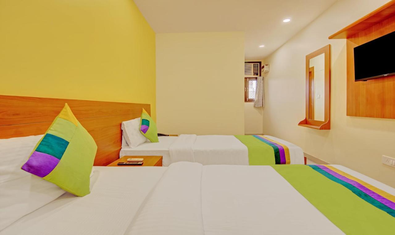 Hotel Treebo Tms Residency Nueva Delhi Exterior foto
